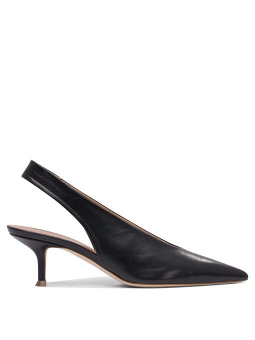 Heeled shoes