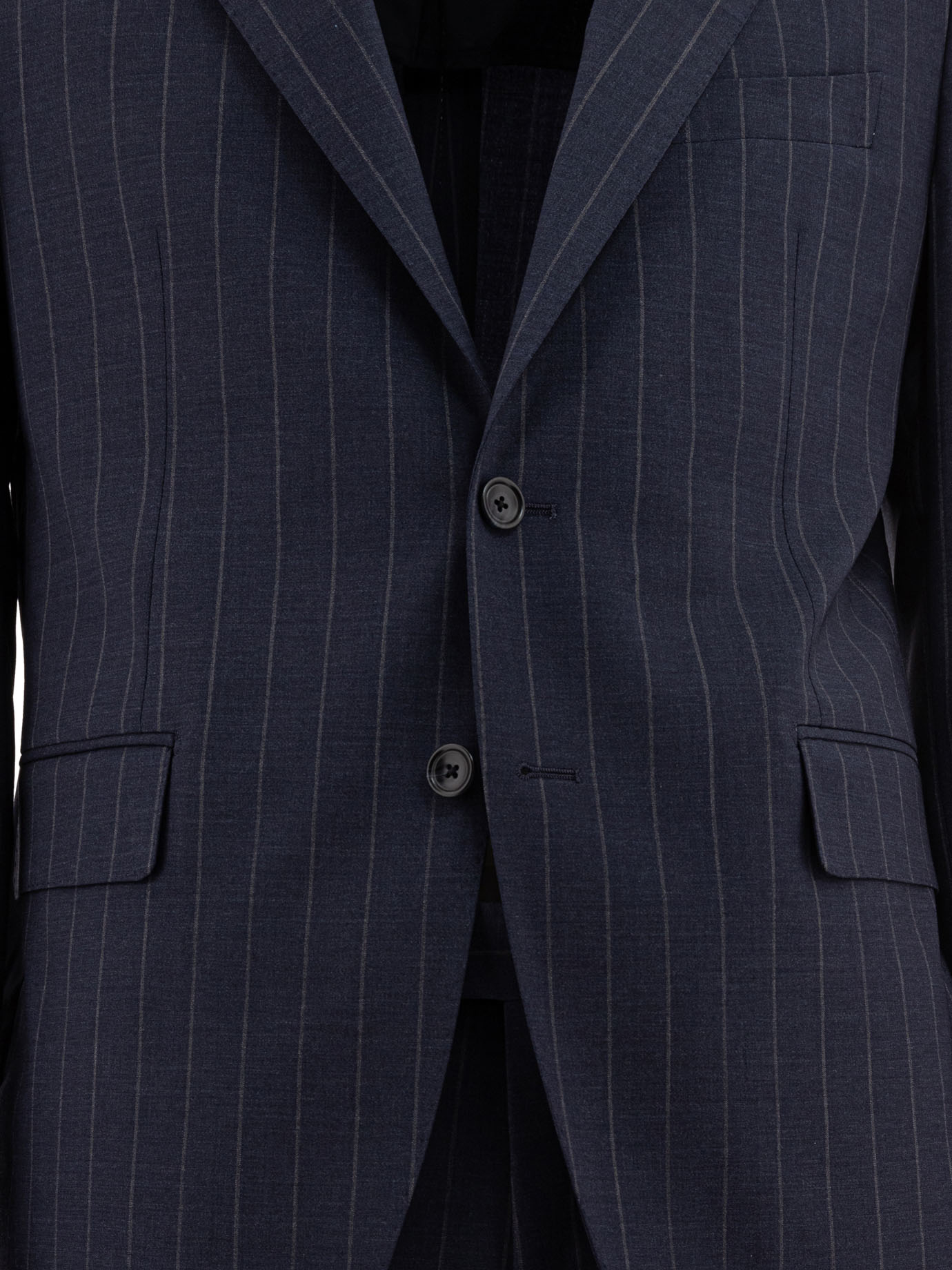 Suits - Image 3