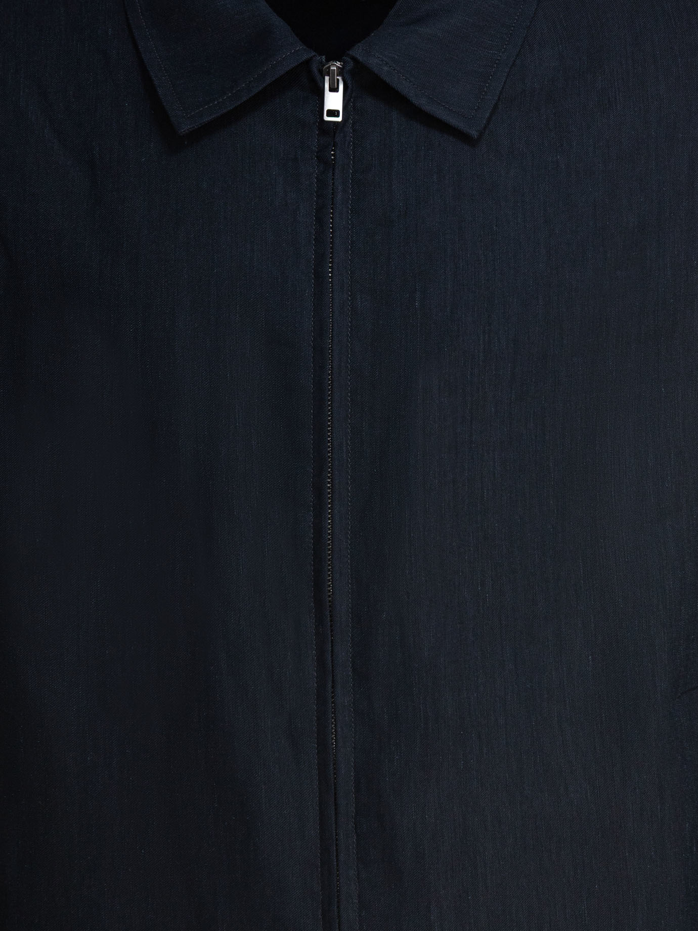 Bomber jacket zipper closure - Image 3