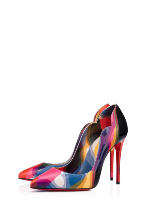 Heeled shoes