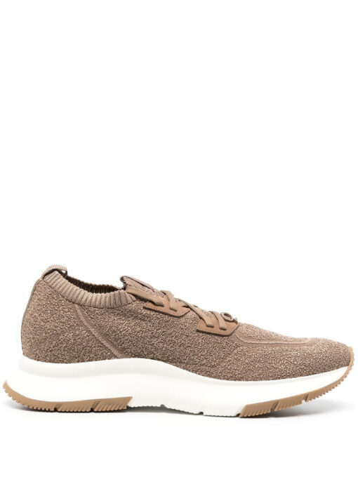 Sneakers & Slip-On