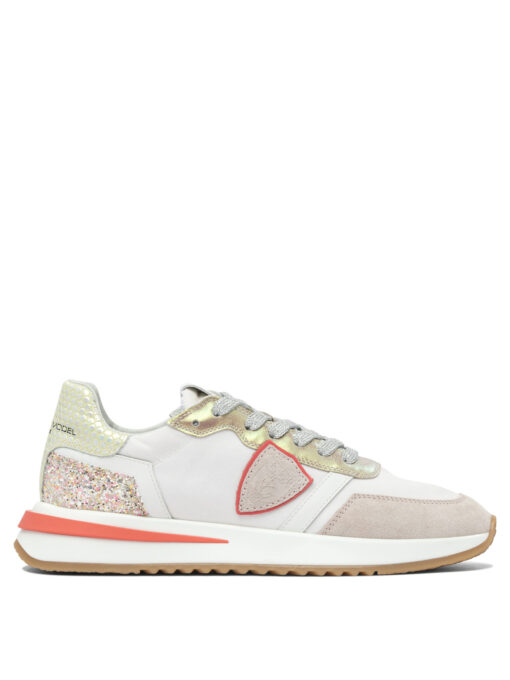 Sneakers & Slip-On