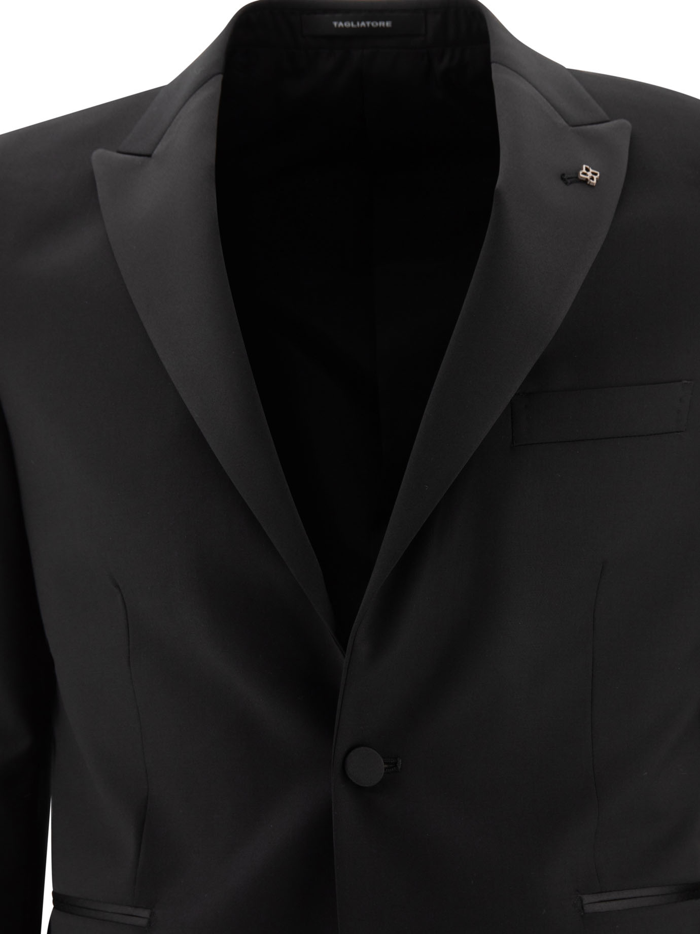 Suits - Image 3