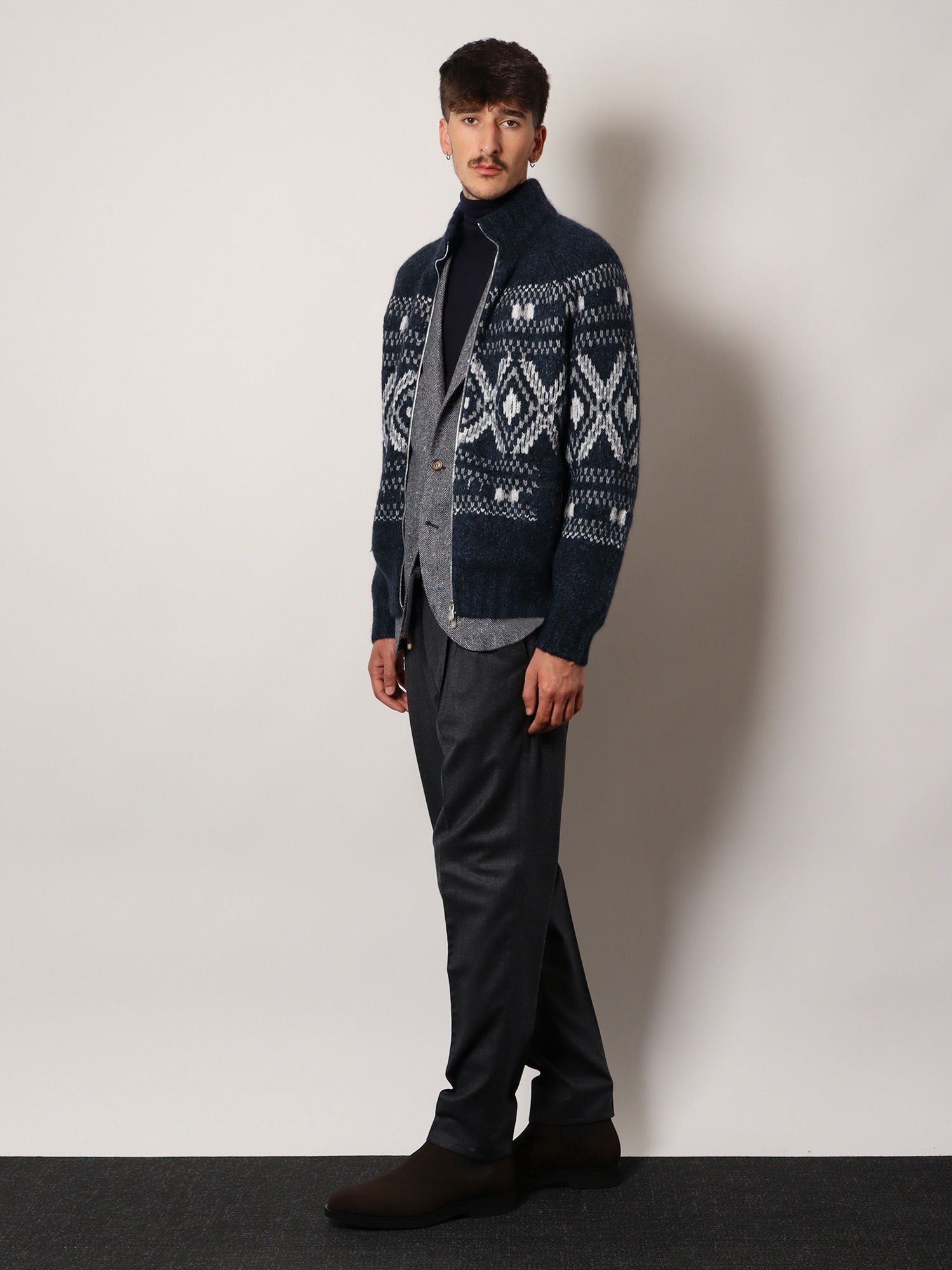 Alpaca blend cardigan with embroideries - Image 2