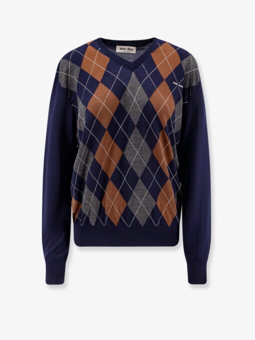 Virgin wool sweater