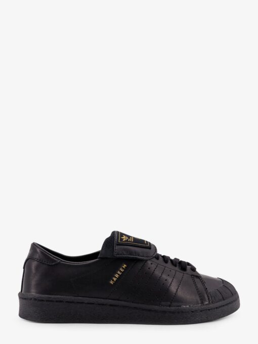 Leather sneakers