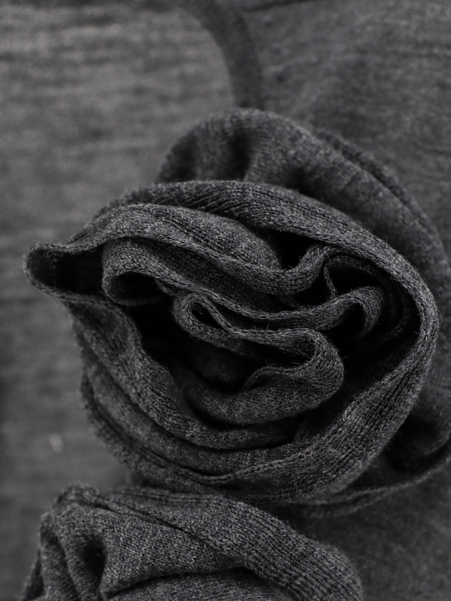 Virgin wool sweater with ruffles - Image 3