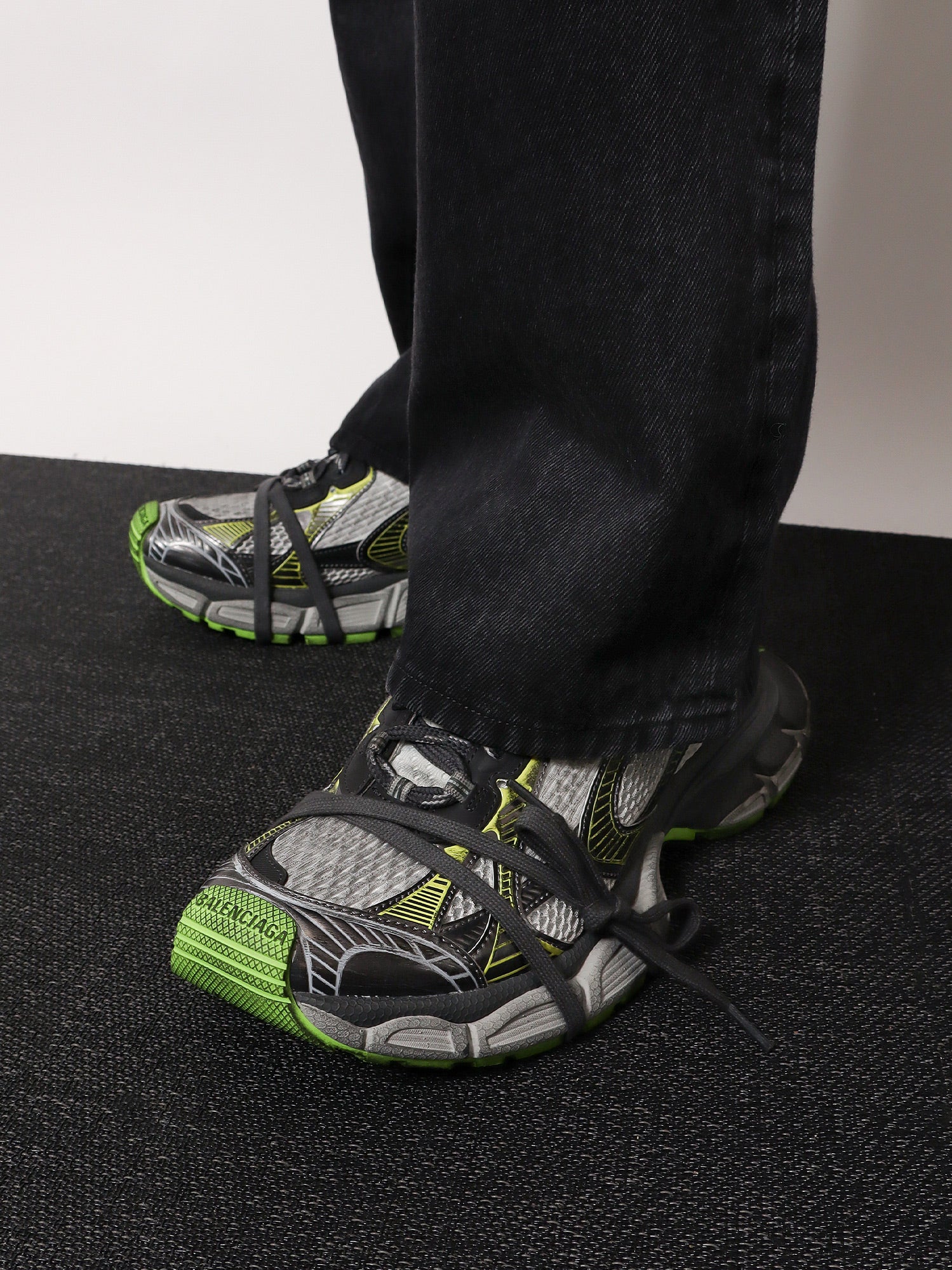 3xl mesh and polyurethane sneakers - Image 2