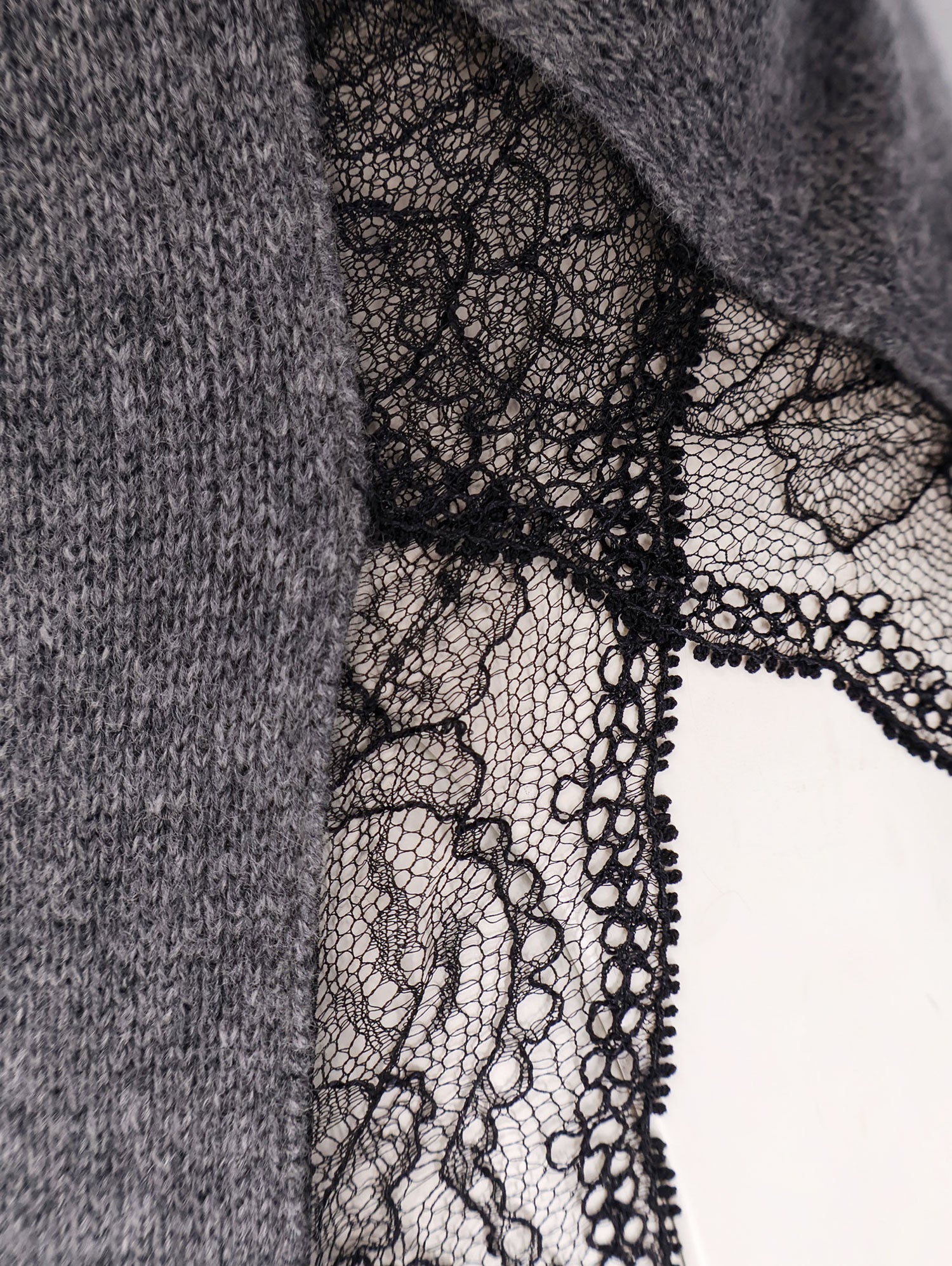 Wool and cashmere sweater - Image 3