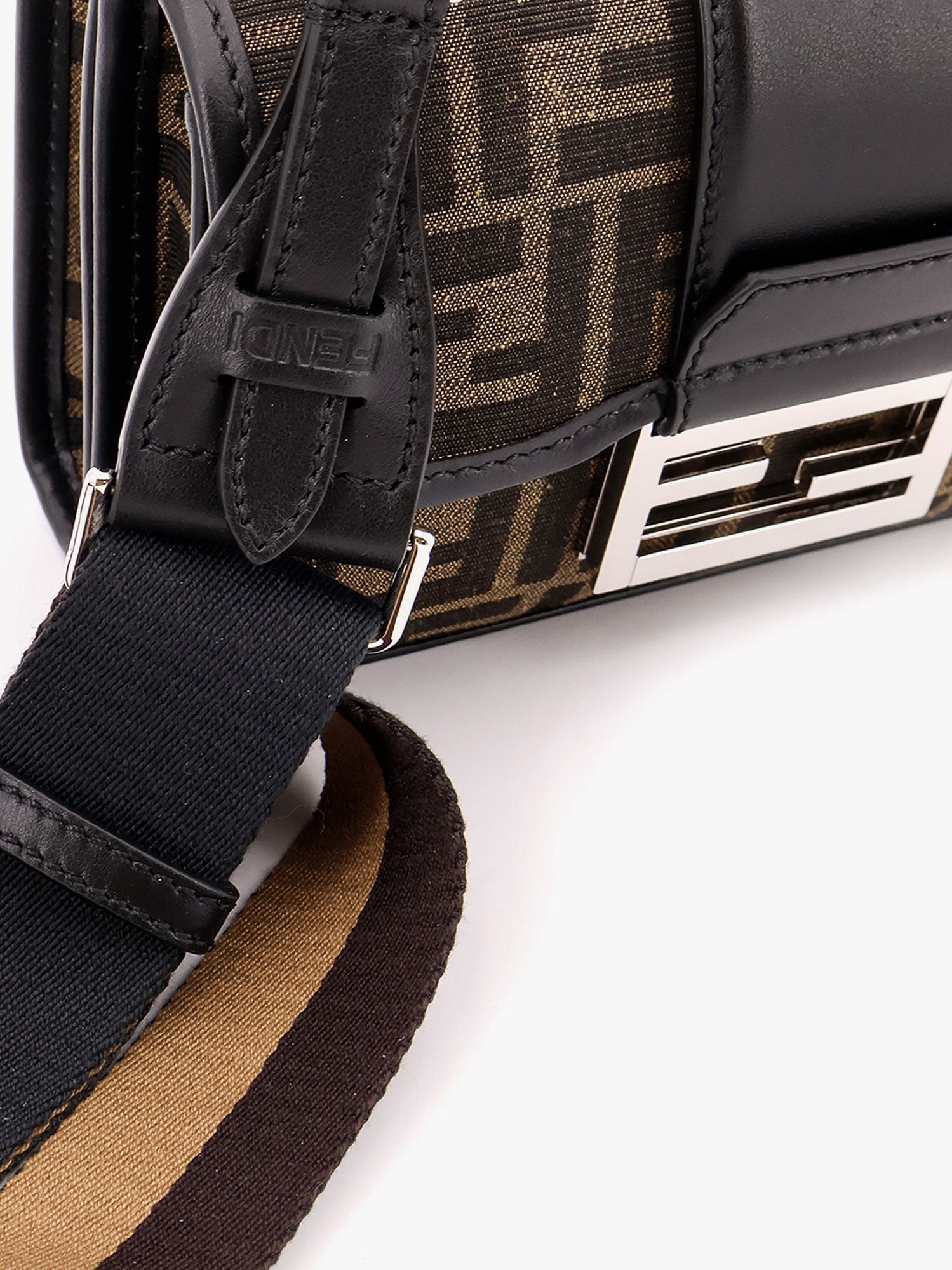 Baguette double jacquard shoulder bag - Image 2