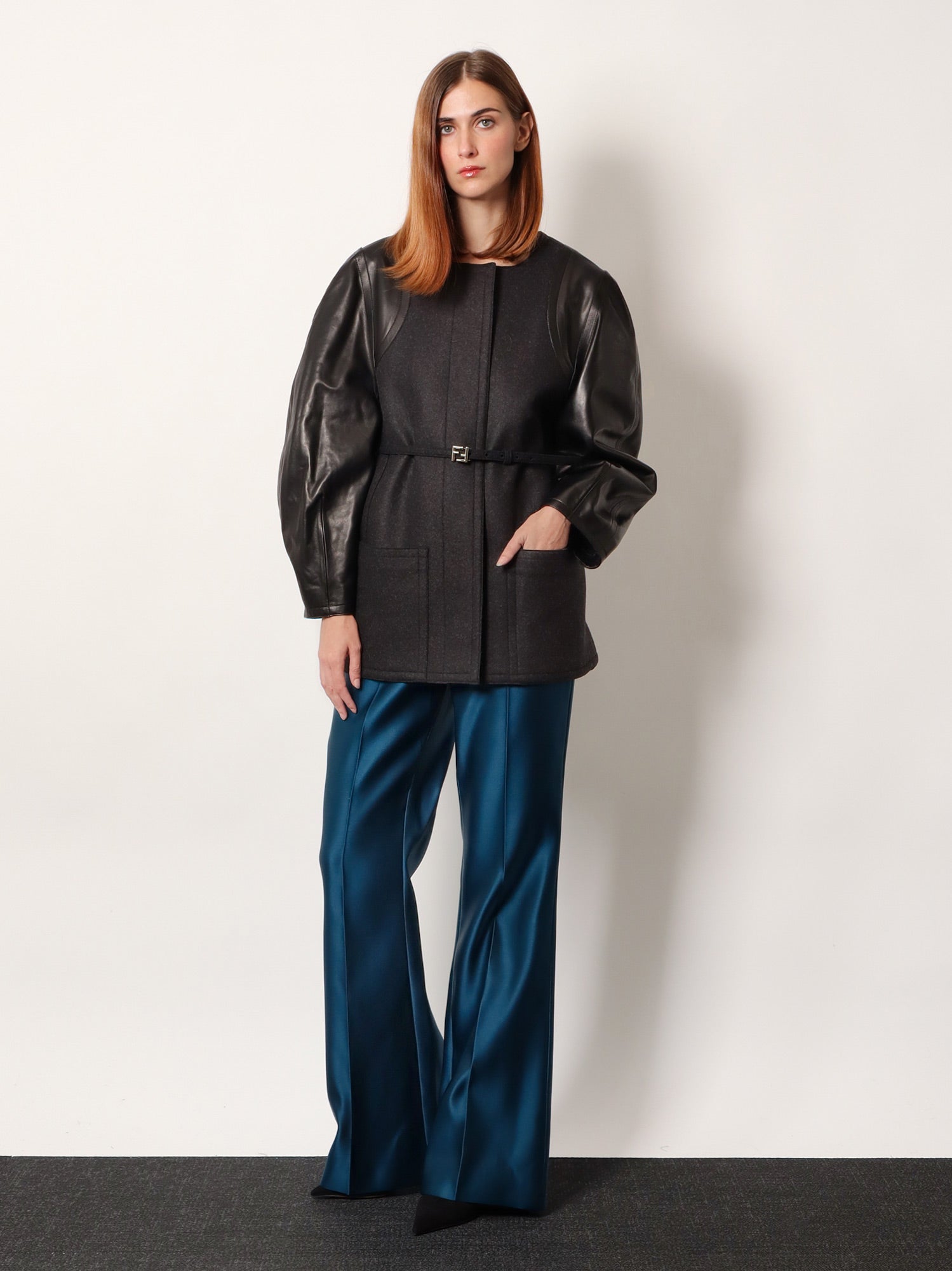 Virgin wool coat with leather sleeves - Image 2