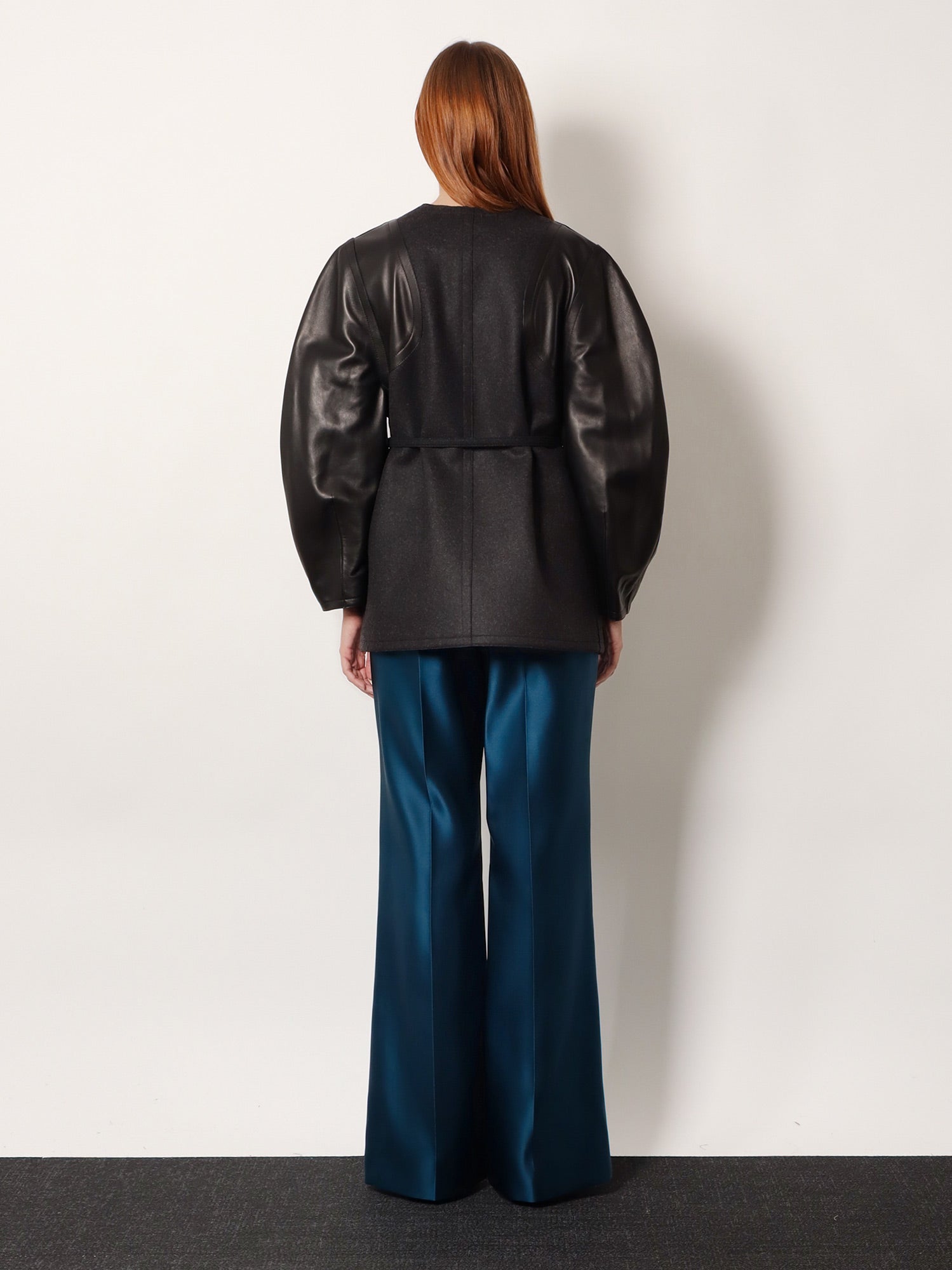 Virgin wool coat with leather sleeves - Image 3
