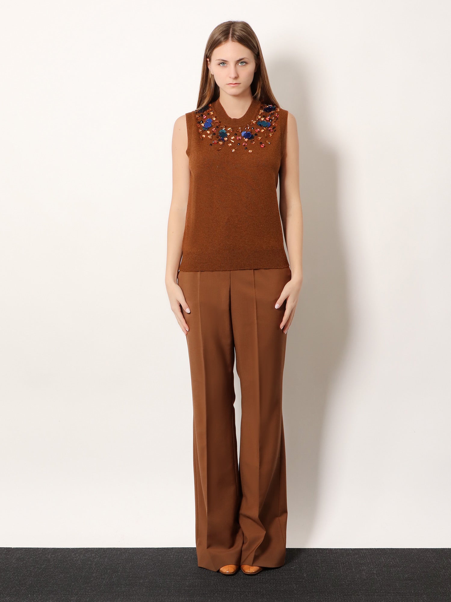 Sleeveless wool and cashmere sweater - Image 3