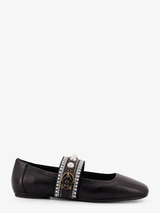 Leather ballerinas
