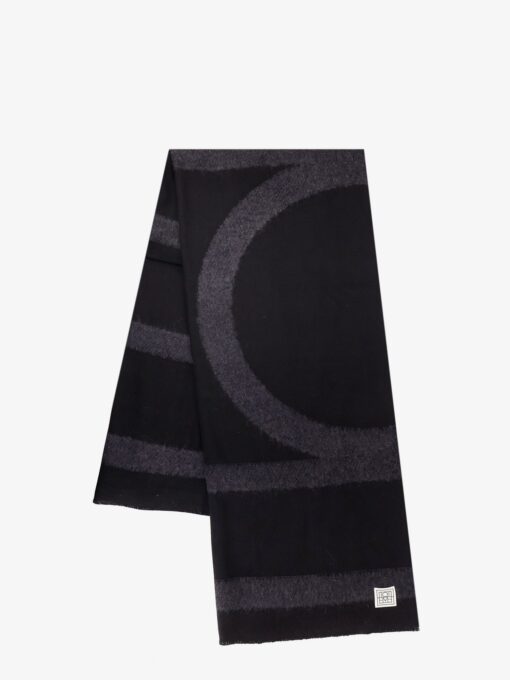Wool and alpaca scarf