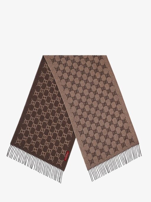 Cashmere scarf