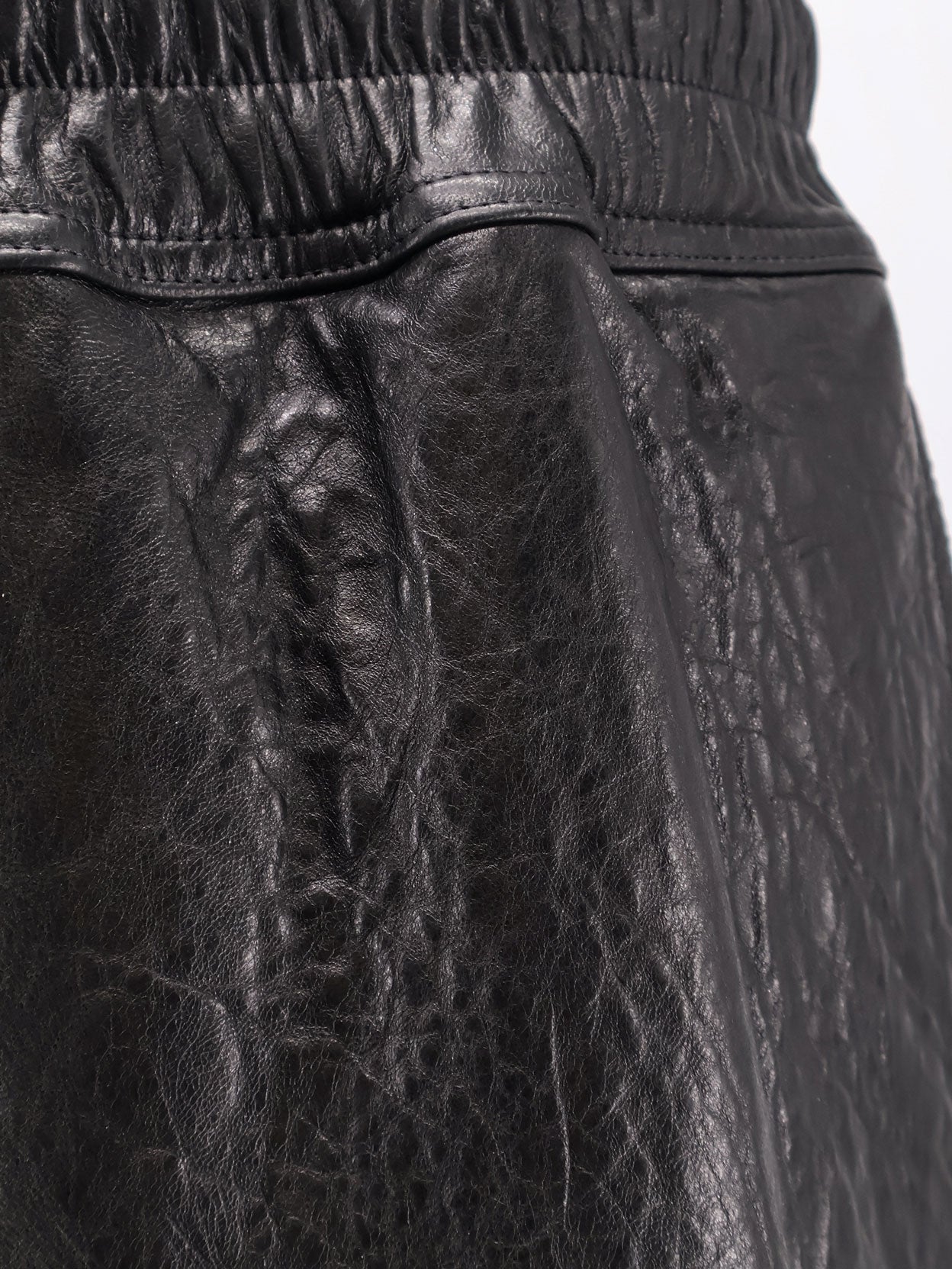 Leather shorts - Image 3