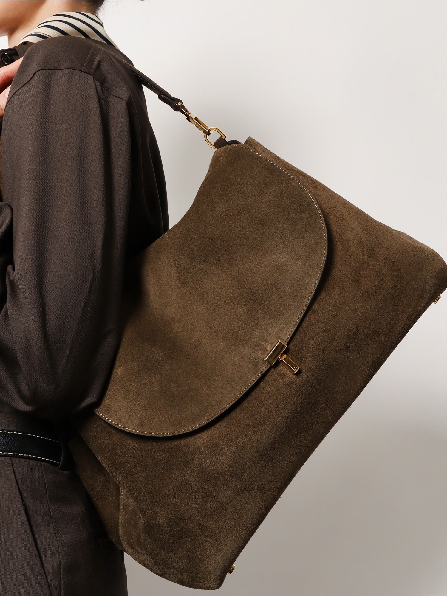T-Lock suede shoulder bag - Image 2