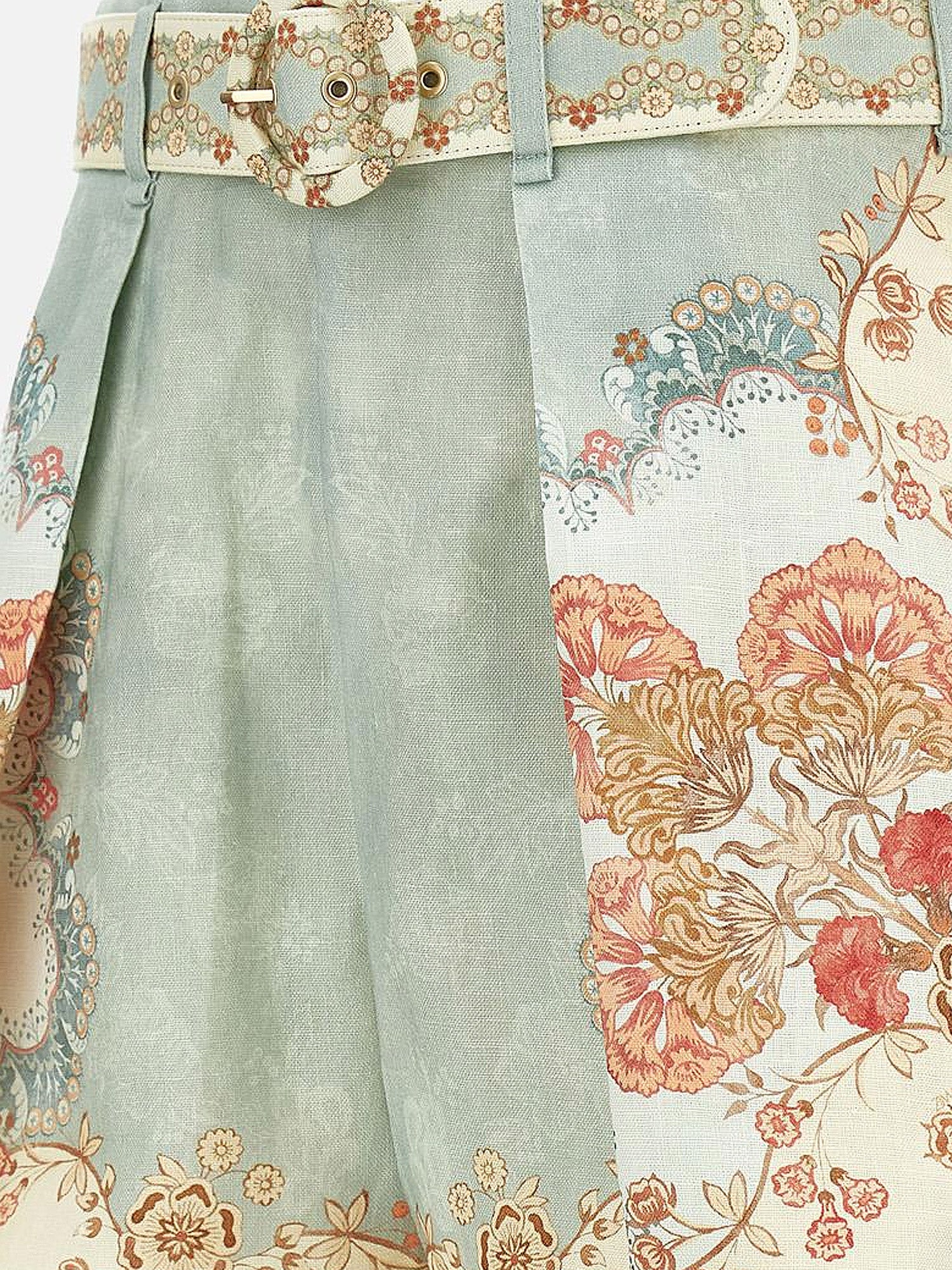 Daylight Tuck Linen Short - Image 3