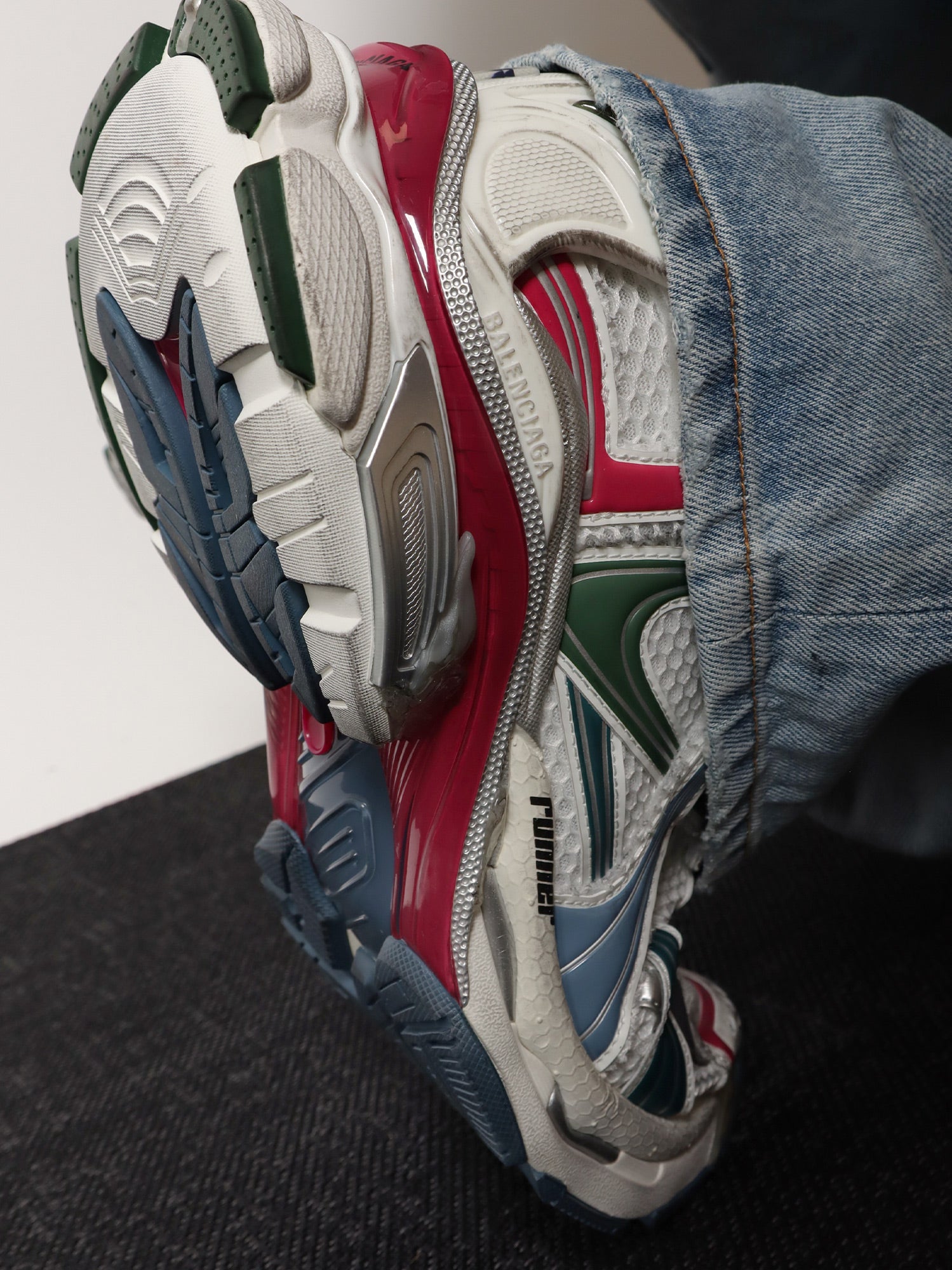 Runner low-top mesh sneakers - Image 2