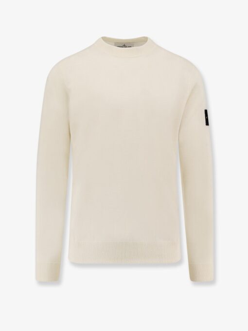 Certified virgin wool sweater