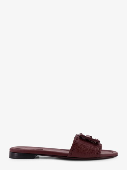 Low leather sandals with embossed FF logo
